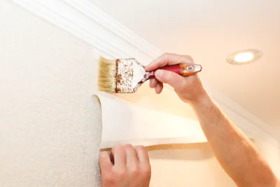 Pose de papier peint à la Ricamarie — revêtements muraux et toiles de verre